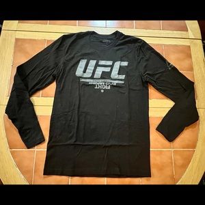 SALE!! Long Sleeve Reebok B280A  Size S NEW!!